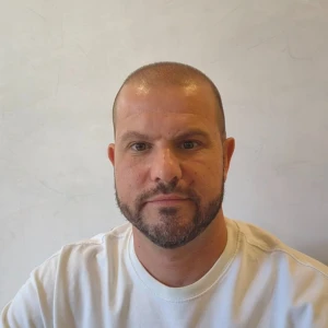 Иван Петров