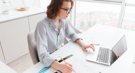 Експерт възнаграждения и администриране на персонала