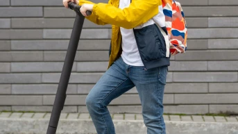 Пътна безопасност за ученици, които карат колелета и тротинетки – какво показа анкетата