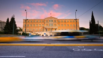 Лев Инс навлиза на гръцкия застрахователен пазар